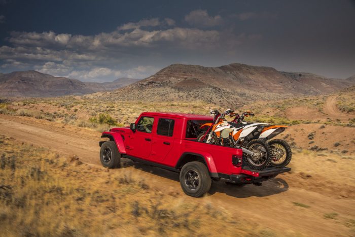 auto-magazin-srbija-2020-jeep-gladiator-truck