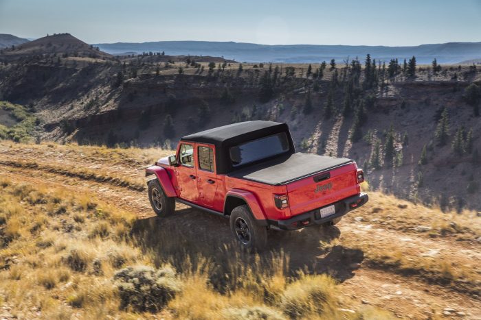 auto-magazin-srbija-2020-jeep-gladiator-truck