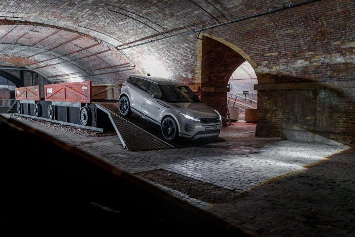 auto-magazin-srbija-2020-range-rover-evoque-ii
