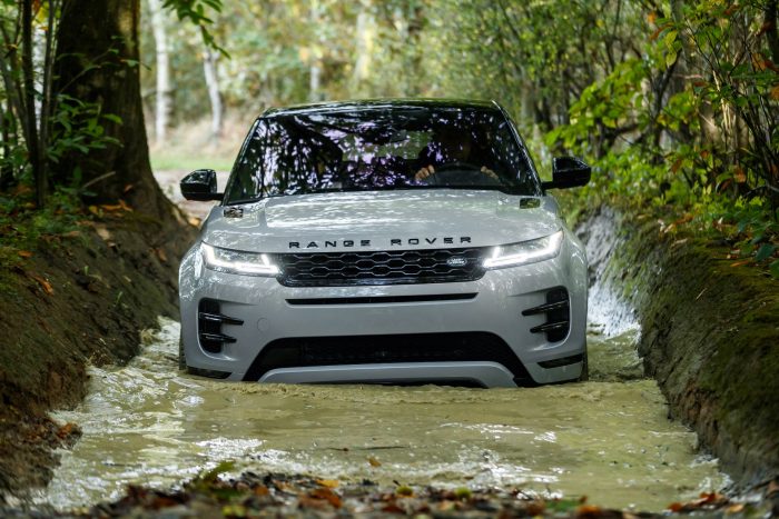 auto-magazin-srbija-2020-range-rover-evoque-ii