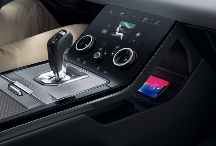 auto-magazin-srbija-2020-range-rover-evoque-ii