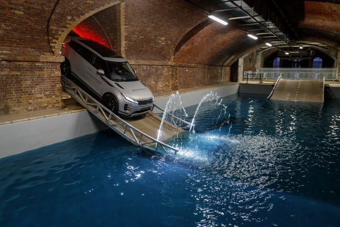 auto-magazin-srbija-2020-range-rover-evoque-ii