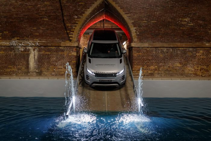 auto-magazin-srbija-2020-range-rover-evoque-ii
