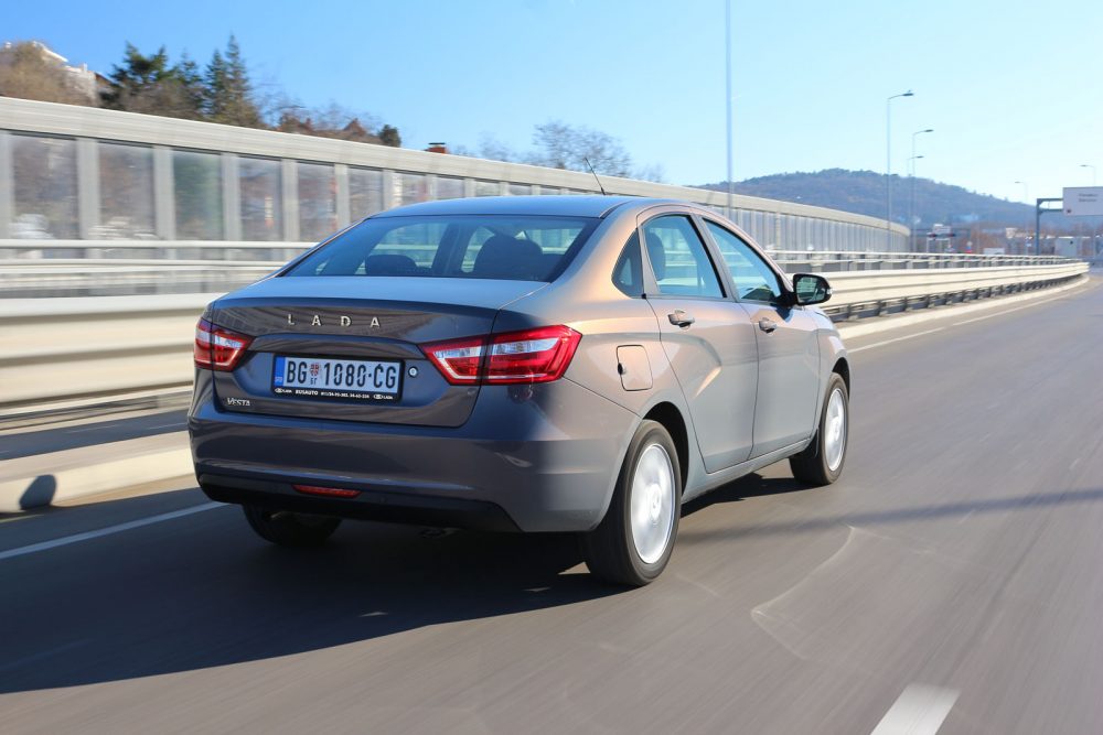 Lada vesta r16