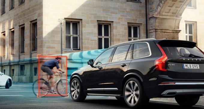Volvo ozbiljno misli na bicikliste u saobraćaju