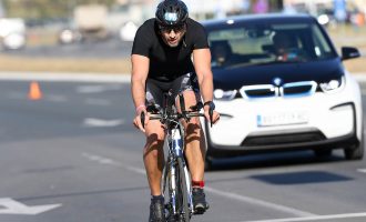 BMW i3 već treću godinu predvodi Triatlon trku u Beogradu