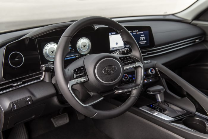 Auto-magazin-Srbija-2021-Hyundai-Elantra