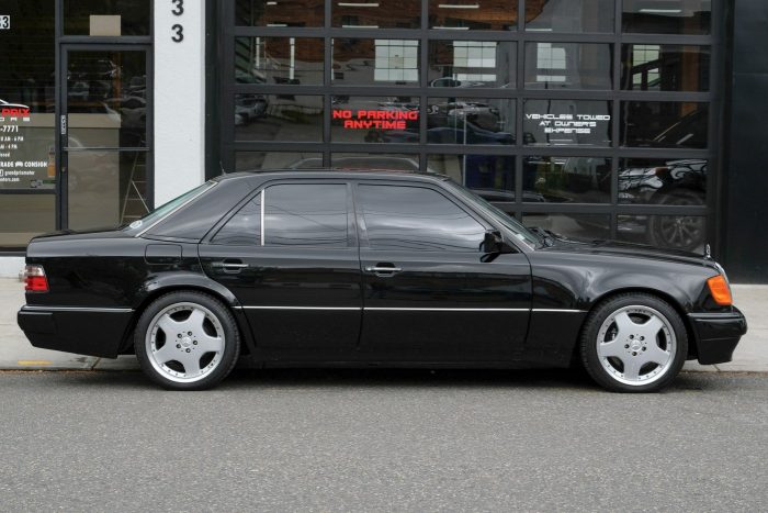 Auto-magazin-Srbija-Mercedes-Benz-500E