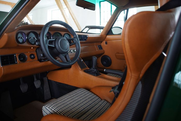 Auto-magazin-Srbija-RUF-SCR
