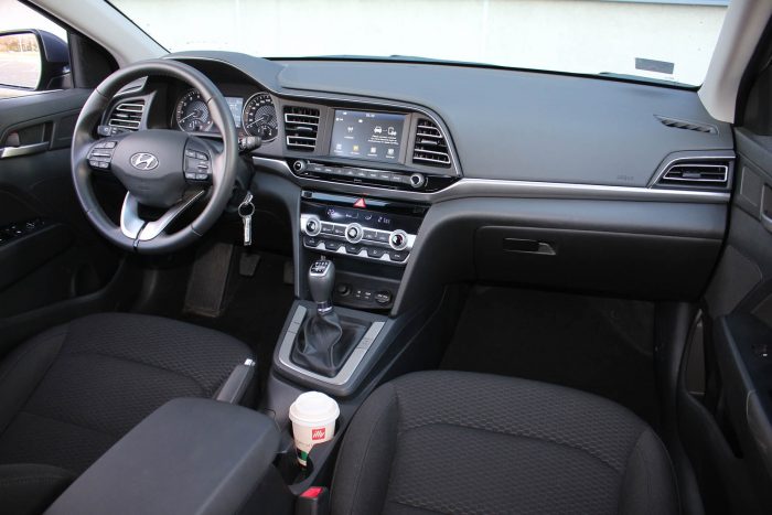 Auto magazin Srbija test Hyundai Elantra 1.6