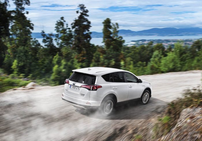auto magazin srbija toyota rav4