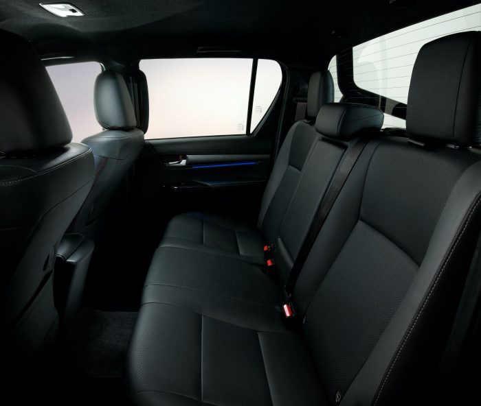 Auto-magazin-Srbija-2021-Toyota-Hilux
