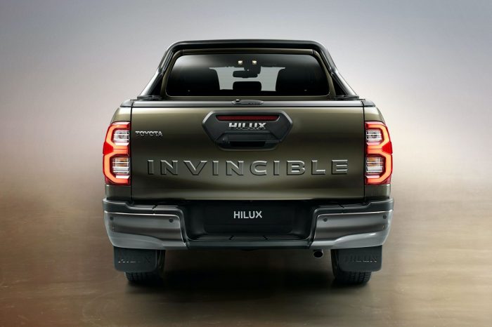 Auto-magazin-Srbija-2021-Toyota-Hilux