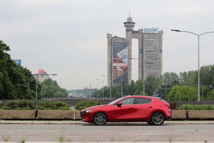 Auto magazin Srbija Test Mazda 3 Skyactiv-G122 Plus