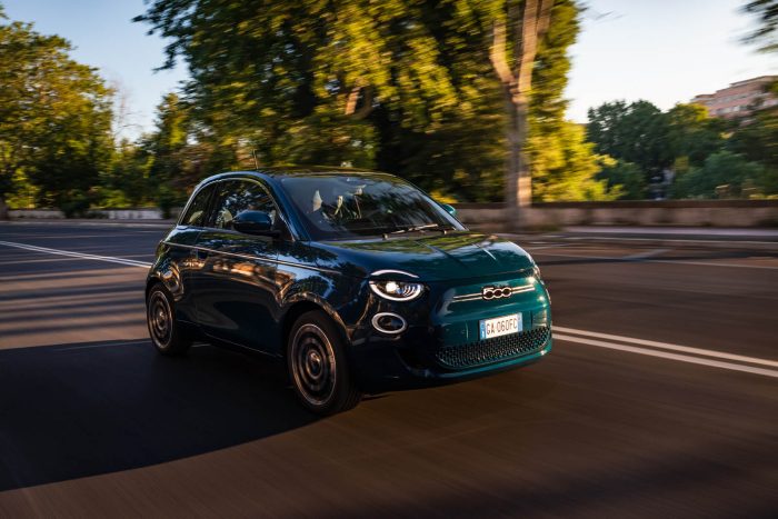 Auto magazin Srbija Fiat 500 la Prima