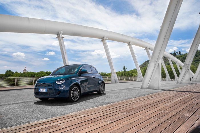 Auto magazin Srbija Fiat 500 la Prima