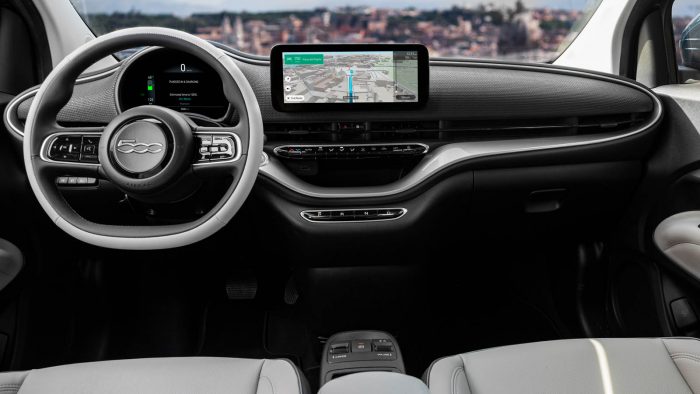 Auto magazin Srbija Fiat 500 la Prima