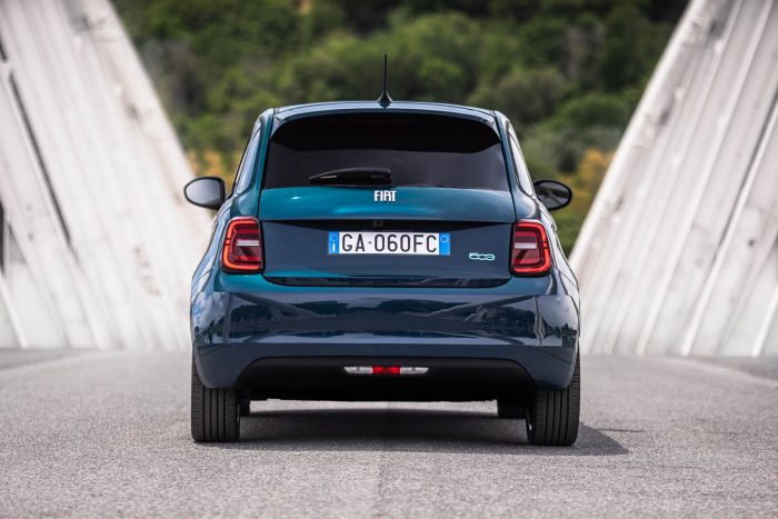 Auto magazin Srbija Fiat 500 la Prima