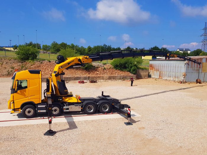 Volvo FH500 8x4 Palfinger