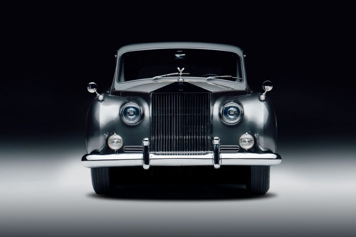 Auto-magazin-Srbija-Rolls-Royce-Phantom-V-electrified-by-Lunaz