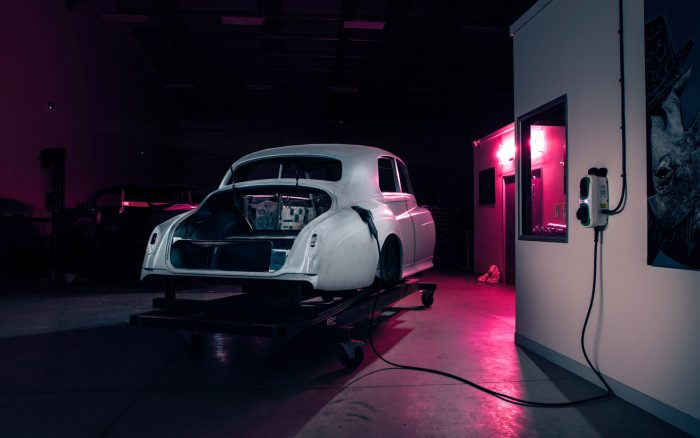 Auto-magazin-Srbija-Rolls-Royce-Phantom-V-electrified-by-Lunaz
