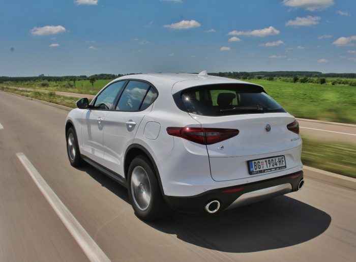 alfa romeo stelvio