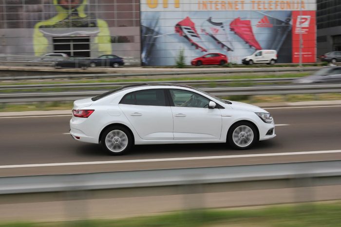 Auto magazin Test Renault Mégane GrandCoupé