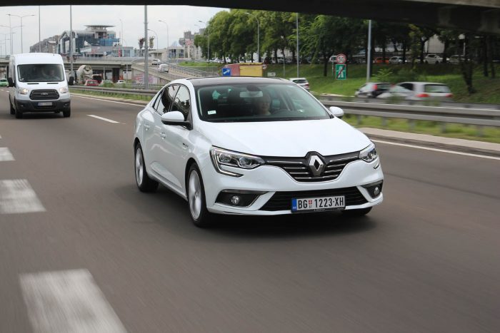 Auto magazin Test Renault Mégane GrandCoupé