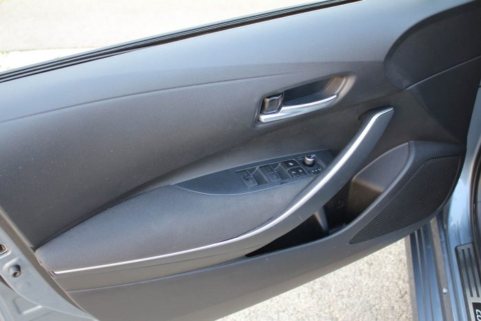 Auto magazin Srbija Test Toyota Corolla 1,6 Valvematic Sol