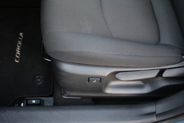 Auto magazin Srbija Test Toyota Corolla 1,6 Valvematic Sol