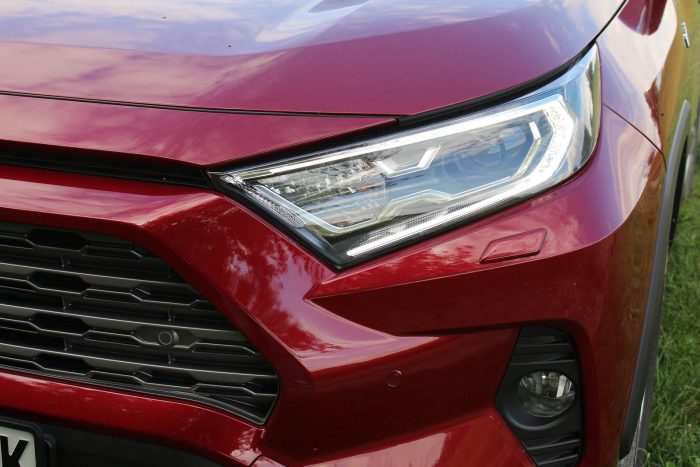 Test Toyota RAV4 Hybrid AWD-i