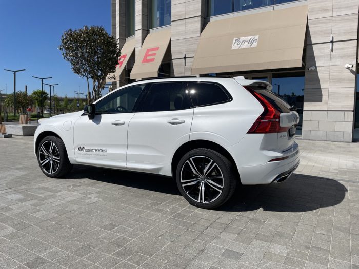 Volvo XC60 T8 Recharge AT8 AWD R-Design