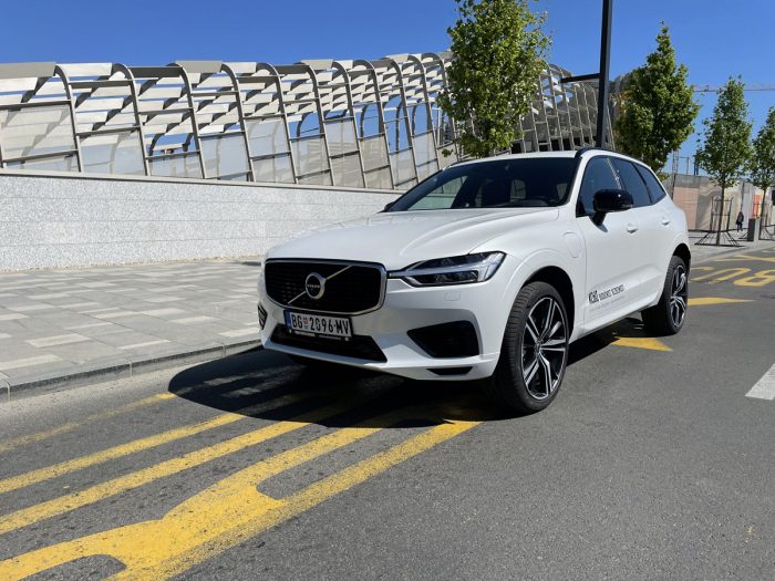 Volvo XC60 T8 Recharge AT8 AWD R-Design