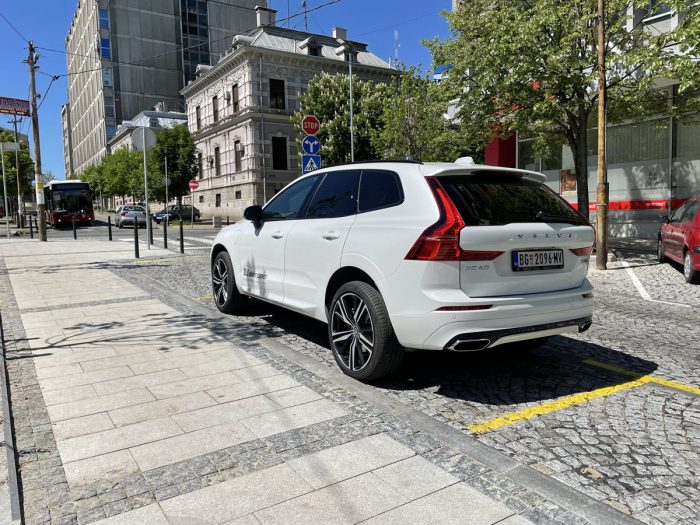 Volvo XC60 T8 Recharge AT8 AWD R-Design