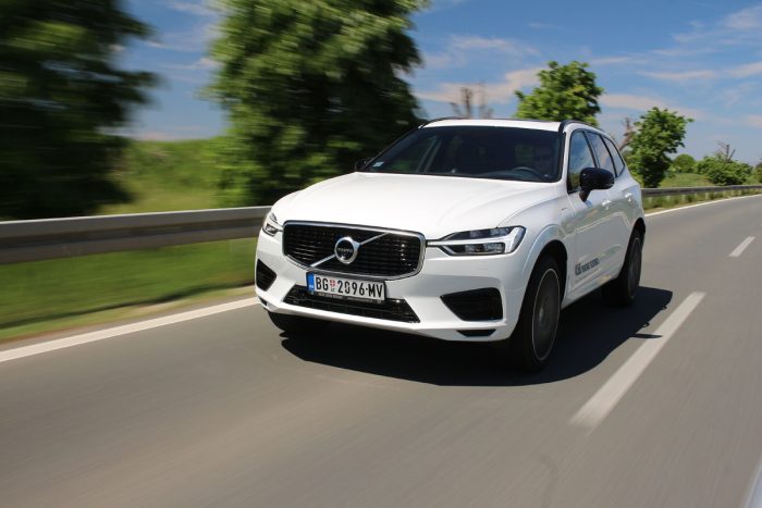 Volvo XC60 T8 Recharge AT8 AWD R-Design