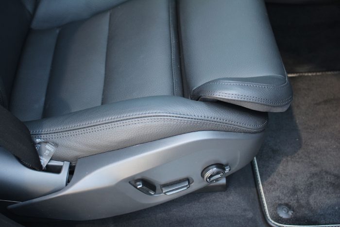 Volvo XC60 T8 Recharge AT8 AWD R-Design