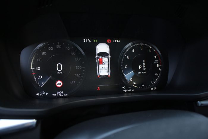 Volvo XC60 T8 Recharge AT8 AWD R-Design