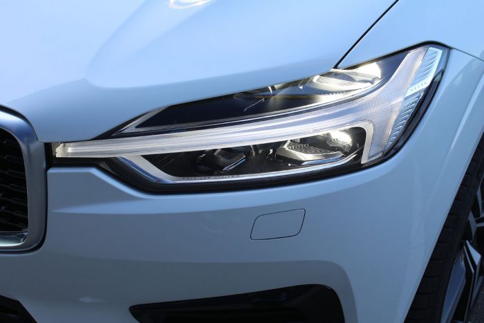 Volvo XC60 T8 Recharge AT8 AWD R-Design