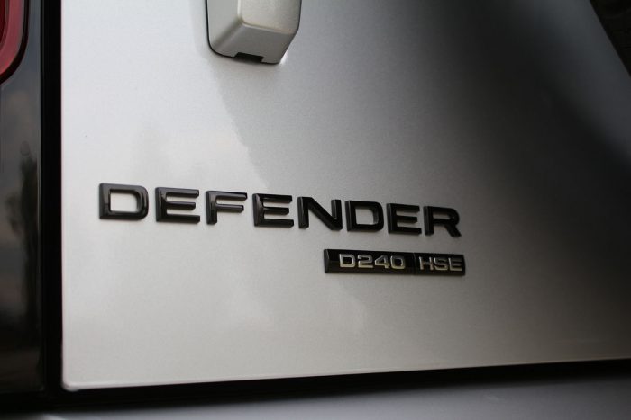 Test Land Rover Defender D240 HSE