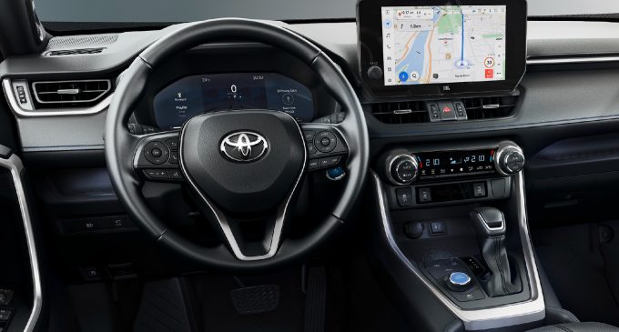 Toyota RAV4 dobila digitalne instrumente i veću multimediju
