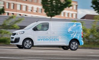 Peugeot e-Expert Hydrogen se puni za tri minuta