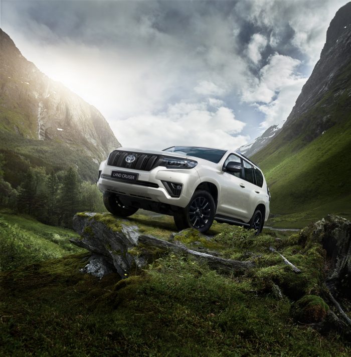 Toyota Land Cruiser Matt Black Edition
