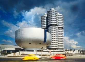 BMW proslavlja 50. rođendan čuvene građevine u Minhenu