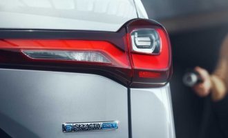 Mazda polako otkriva detalje novog CX-90