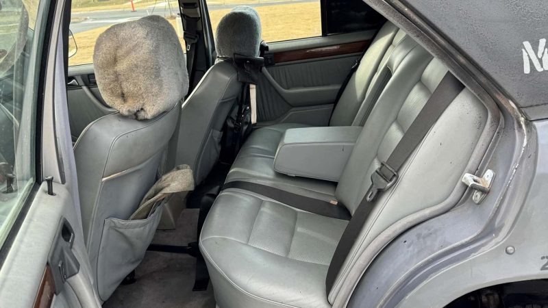 Mercedes W124 300 E