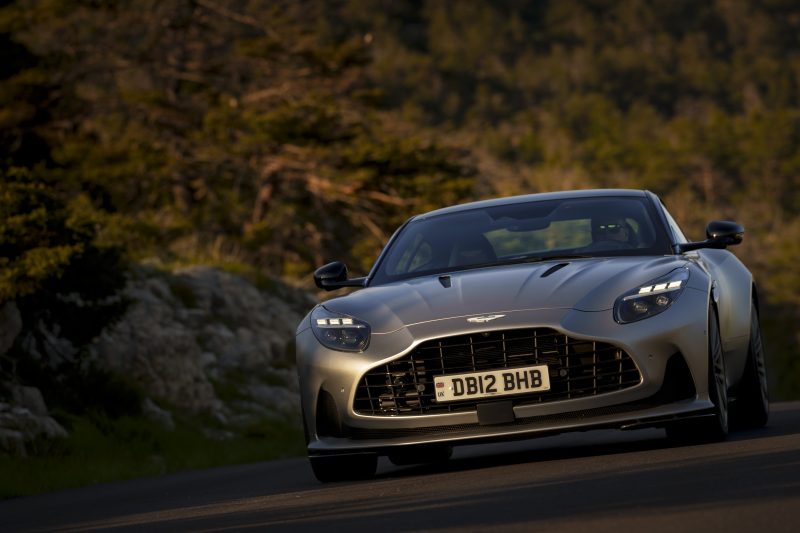 Aston Martin DB12