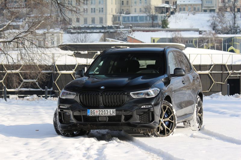 TEST BMW X5 xDrive 45e