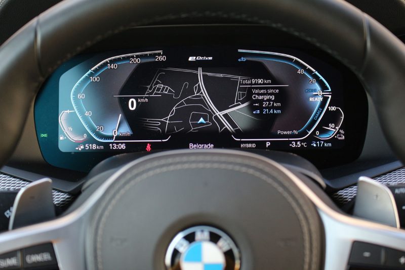 TEST BMW X5 xDrive 45e