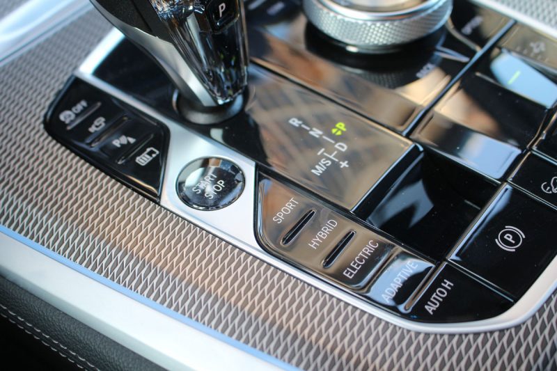 TEST BMW X5 xDrive 45e