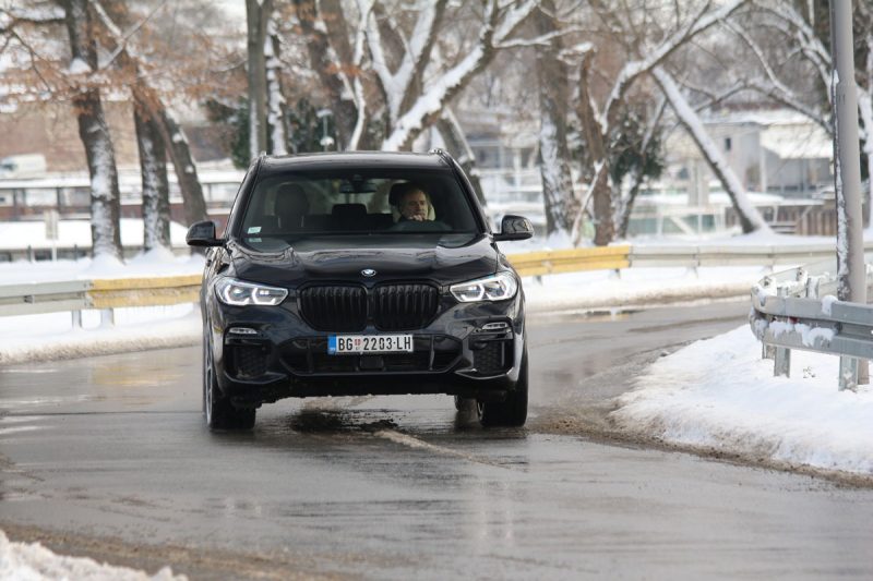 TEST BMW X5 xDrive 45e